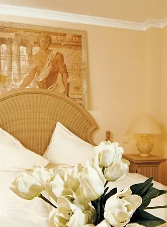 Rheingoldhof 3*